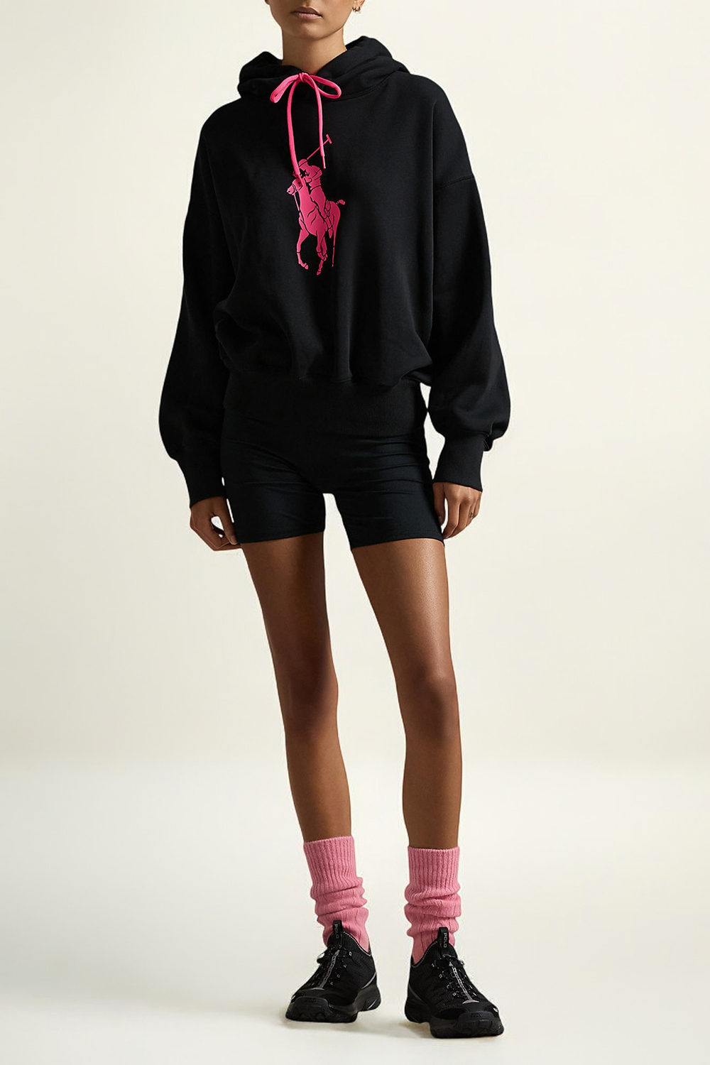 תמונת כל הלוק של סווטשירט קפוצ'ון פינק פוני